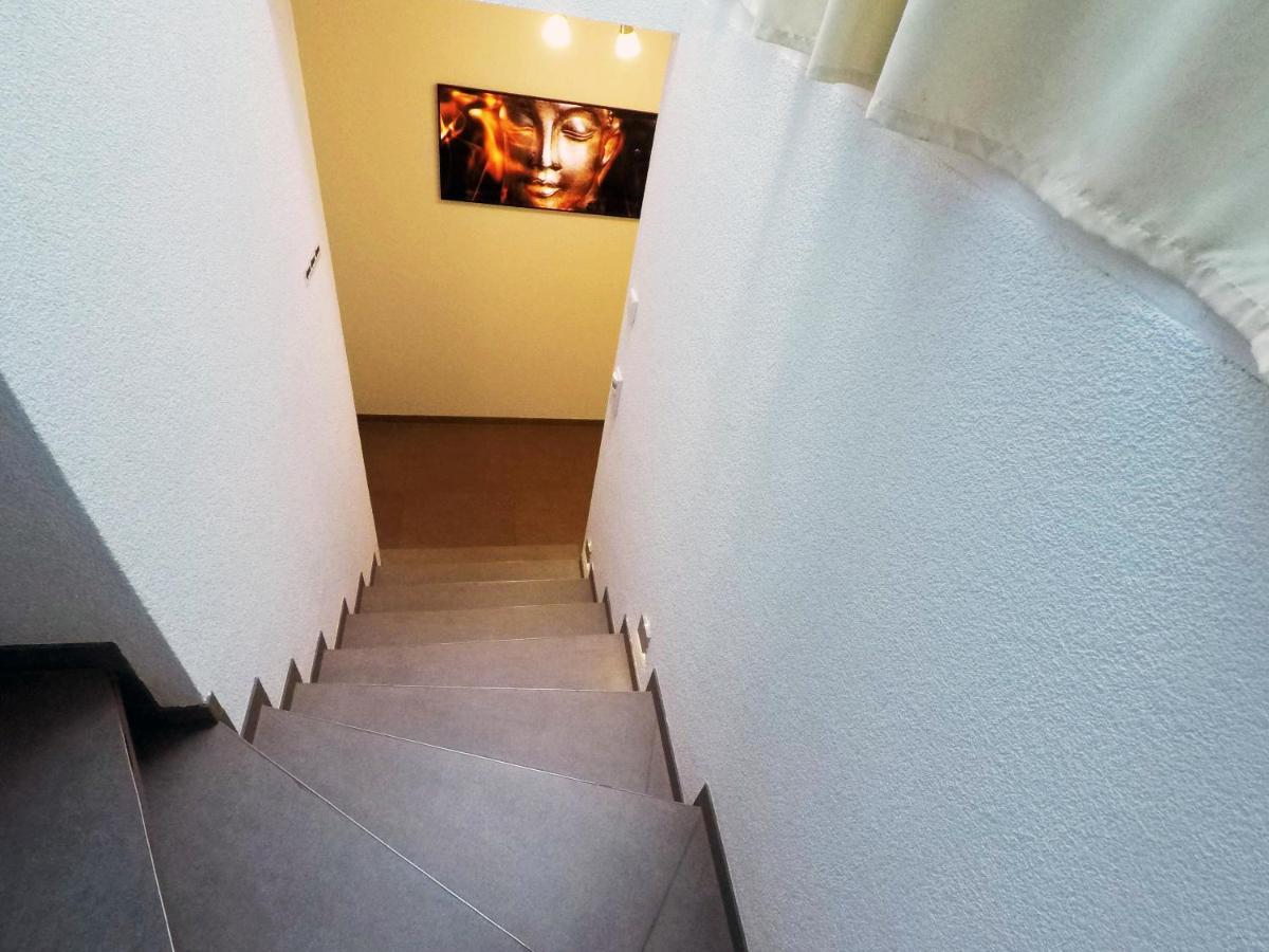 -Neubau- 30Qm Dach-Apartment 풀다 외부 사진